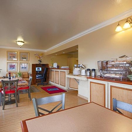 Best Western Hanford Inn Экстерьер фото