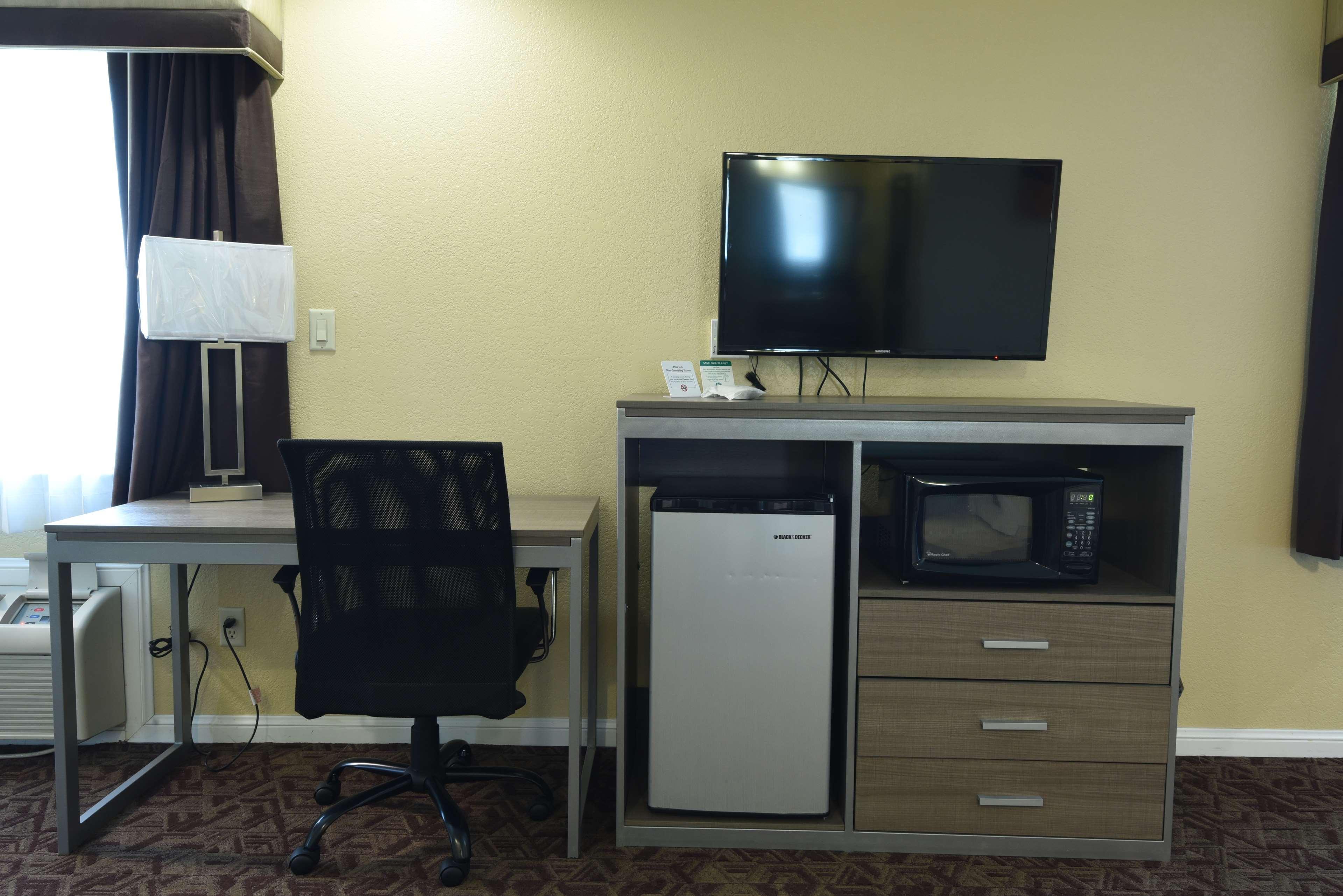 Best Western Hanford Inn Экстерьер фото