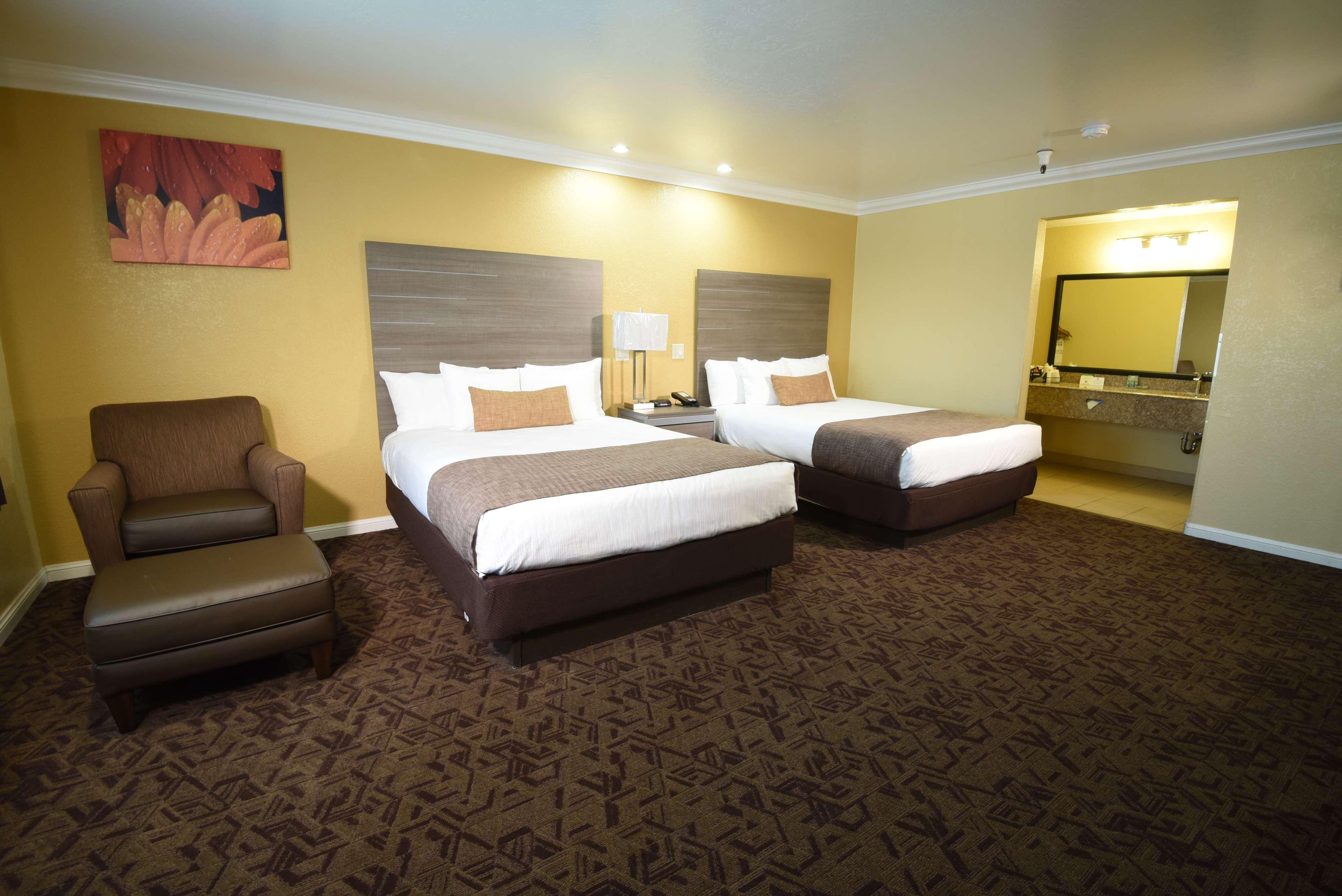 Best Western Hanford Inn Экстерьер фото
