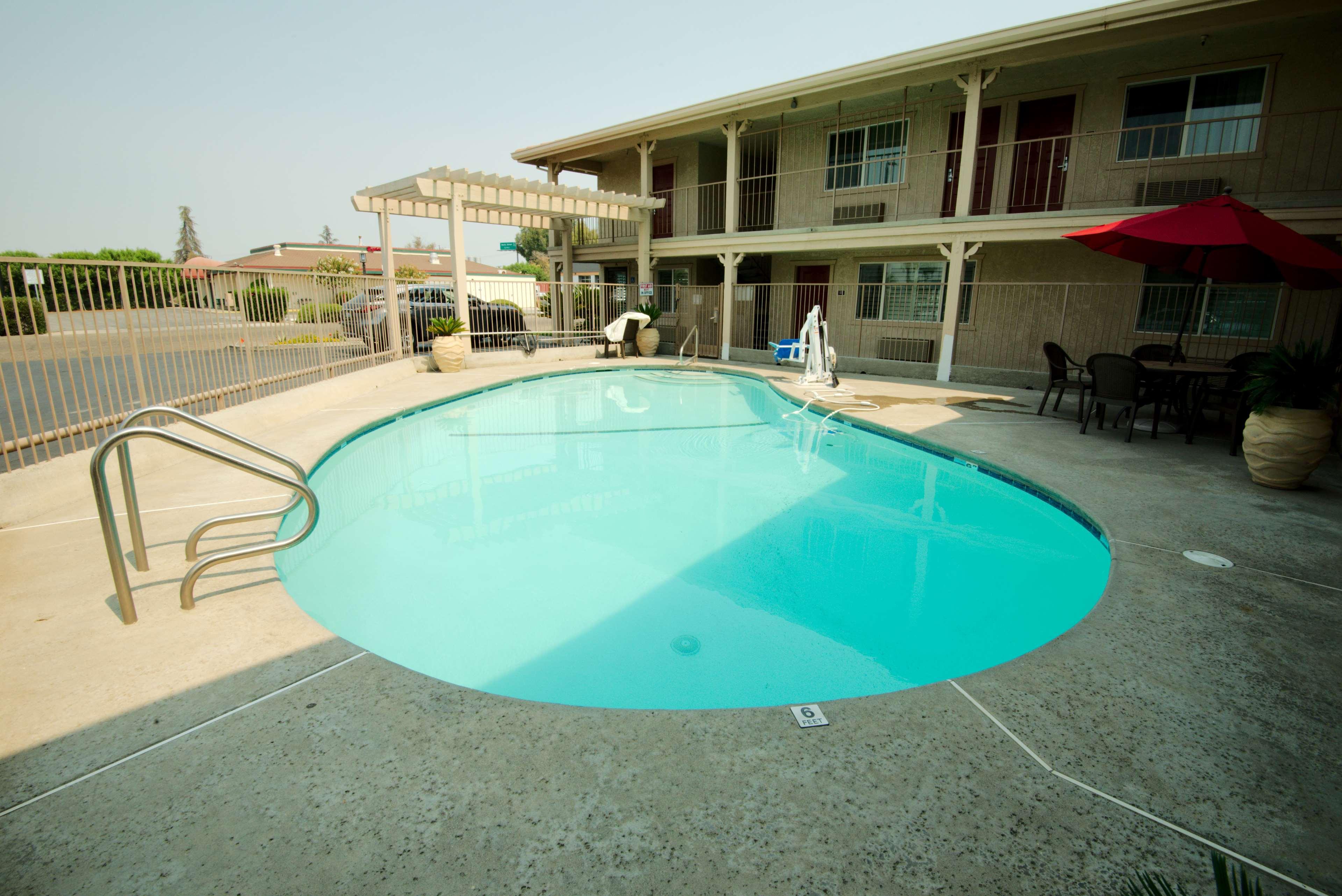 Best Western Hanford Inn Экстерьер фото