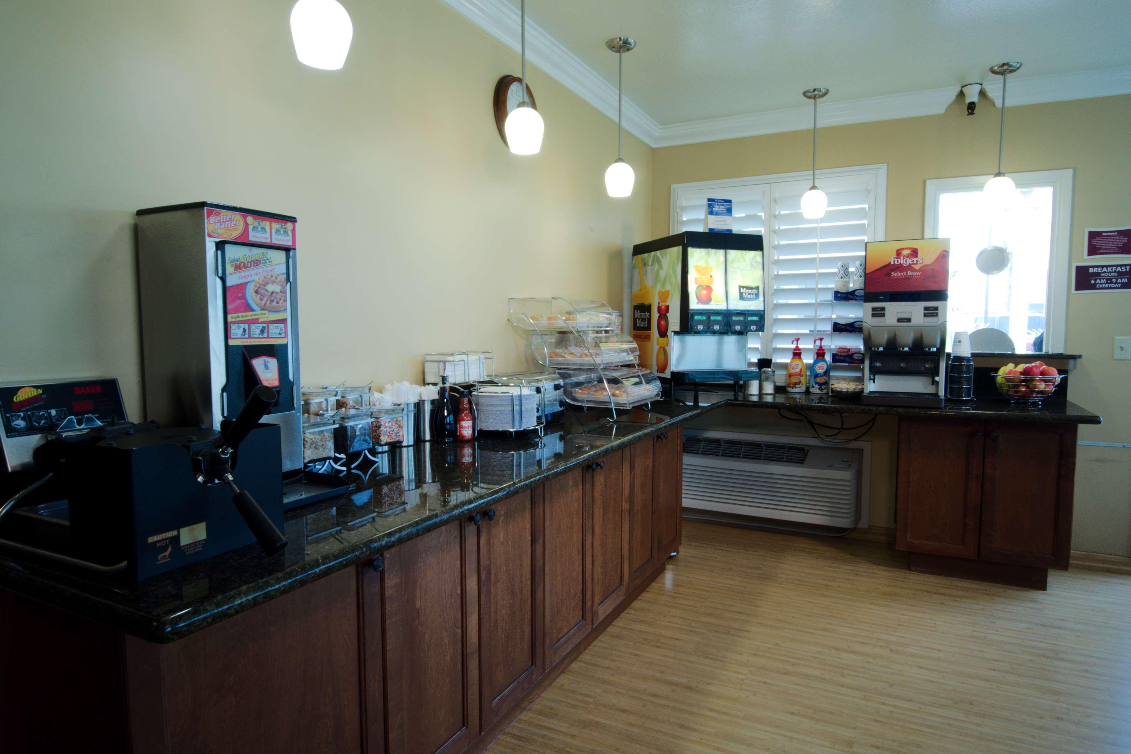 Best Western Hanford Inn Экстерьер фото