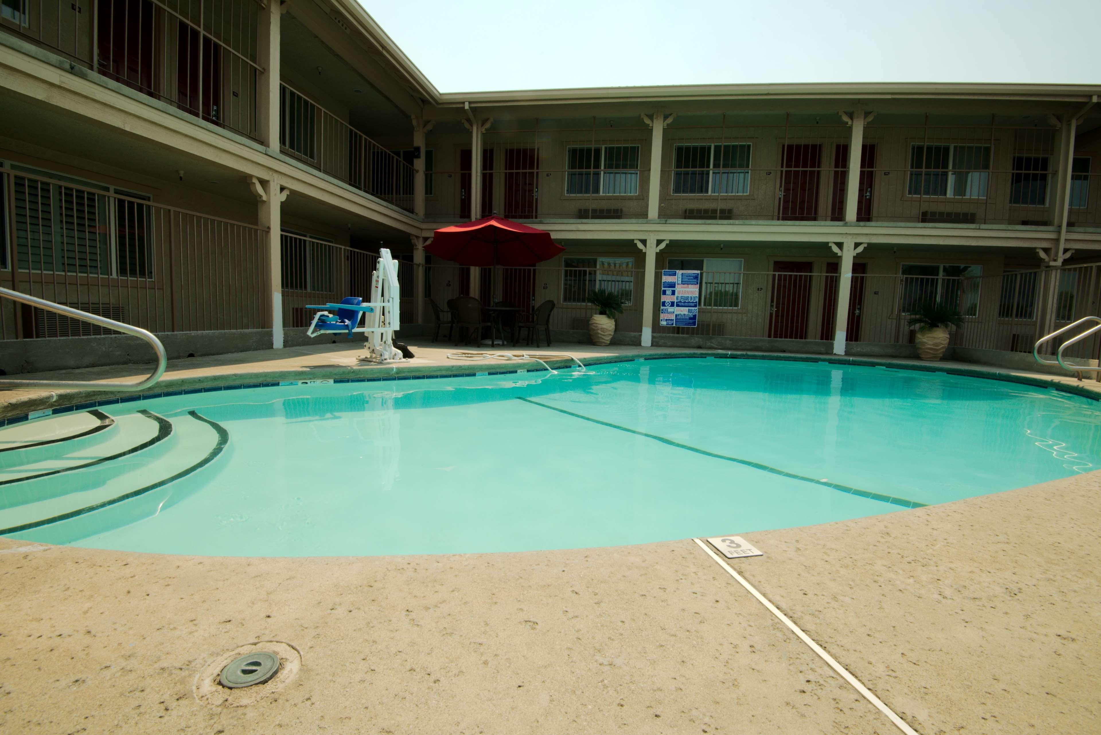 Best Western Hanford Inn Экстерьер фото