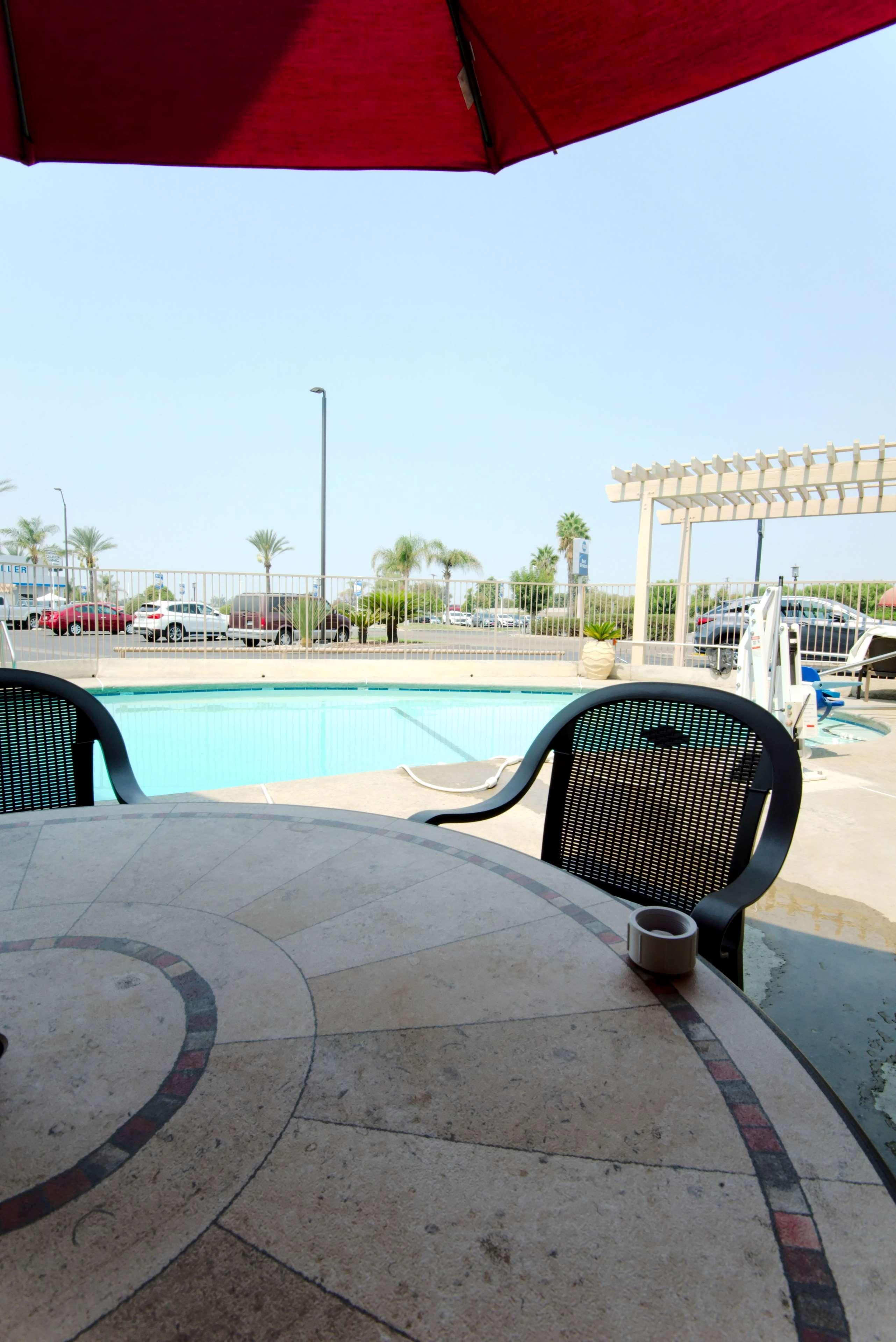 Best Western Hanford Inn Экстерьер фото