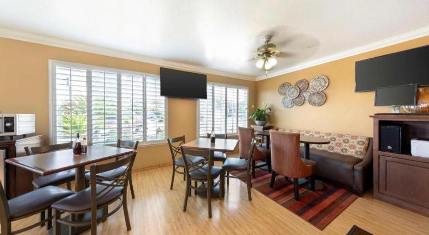 Best Western Hanford Inn Экстерьер фото