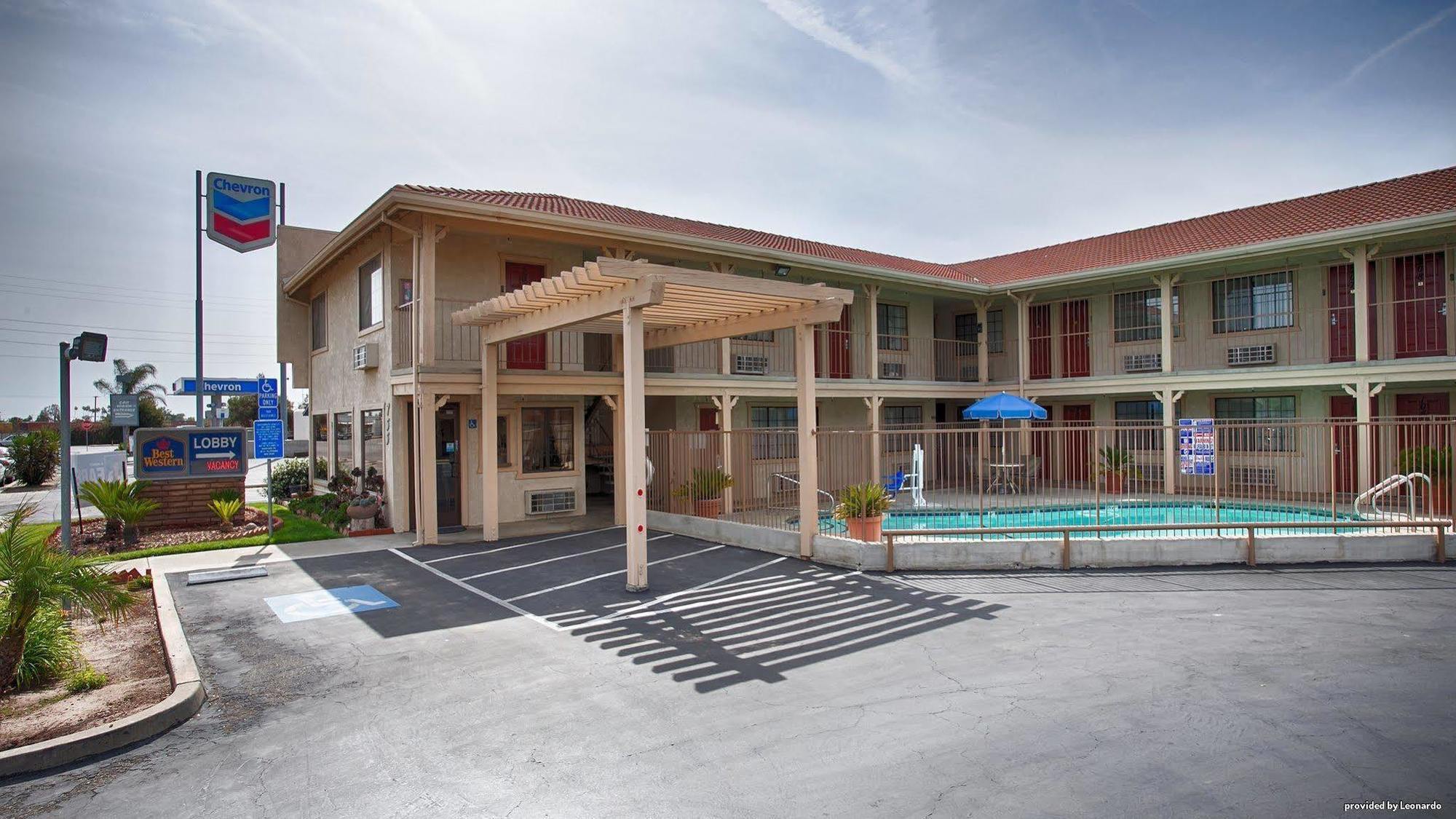 Best Western Hanford Inn Экстерьер фото